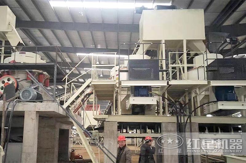 山東石灰巖制砂現場制砂機實拍