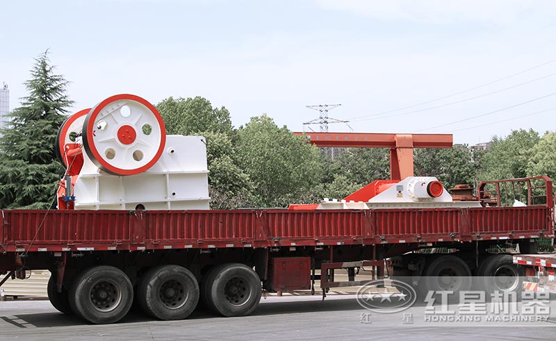 紅星機器青石粉碎機發貨中 紅星機器青石粉碎機發貨中