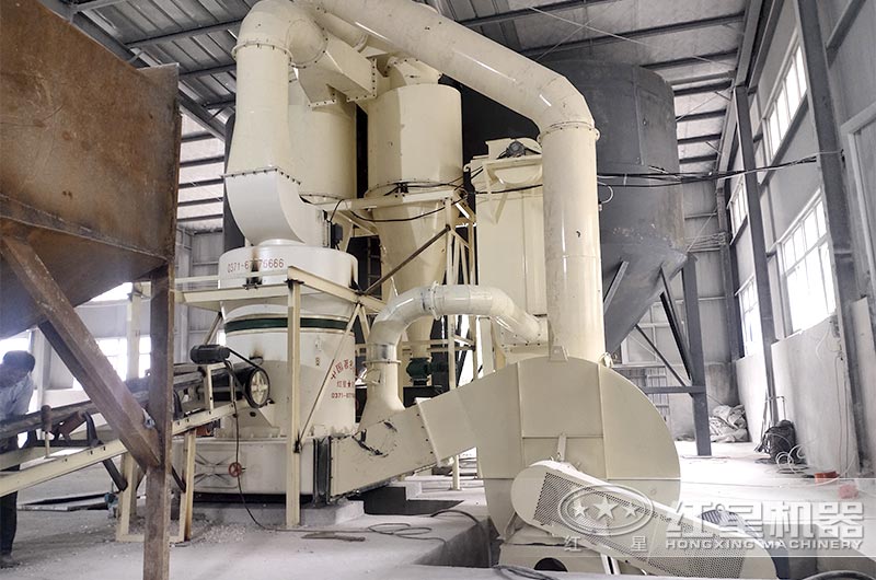 石粉磨粉機(jī)生產(chǎn)車間