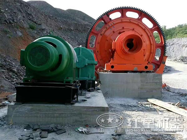 棒磨式制砂機(jī)現(xiàn)場(chǎng)