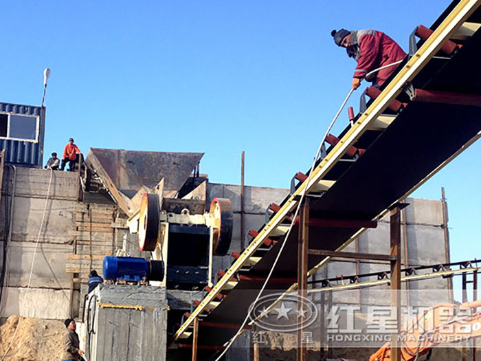 復(fù)擺破碎機(jī)客戶現(xiàn)場(chǎng) 復(fù)擺破碎機(jī)客戶現(xiàn)場(chǎng)