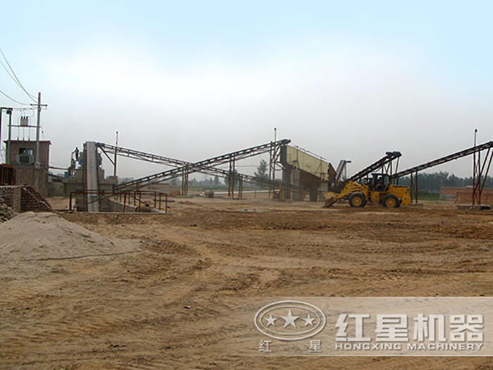 石英石制砂生產線安裝現場 石英石制砂生產線安裝現場