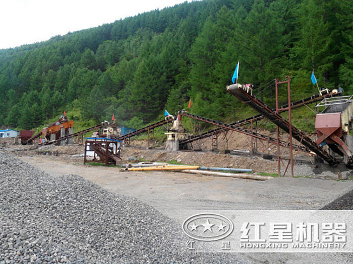 微小型的顎式破碎機現場 微小型的顎式破碎機現場