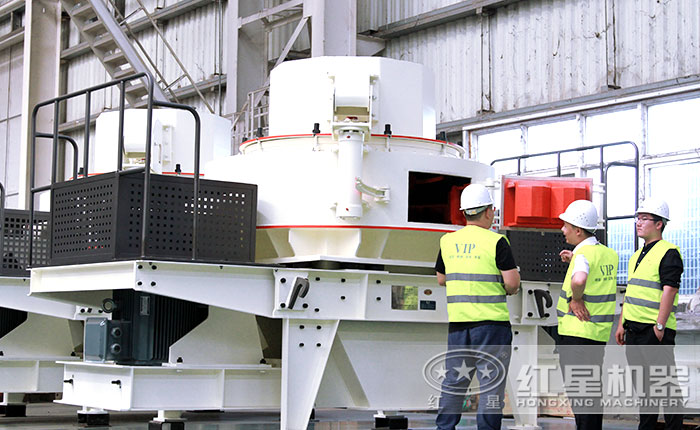 客戶到場參觀考察制砂機(jī) 客戶到場參觀考察制砂機(jī)