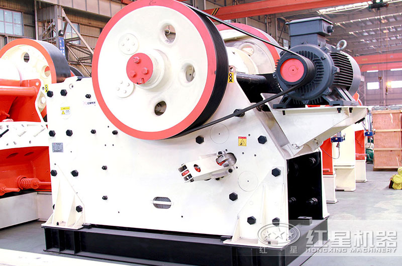 顎式破碎機細節展示