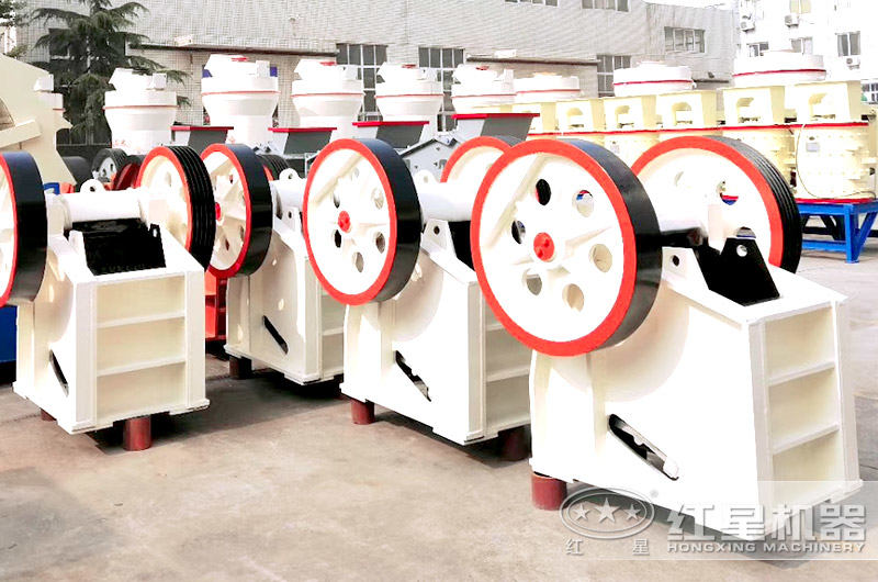 顎式破碎機(jī)廠家現(xiàn)貨圖