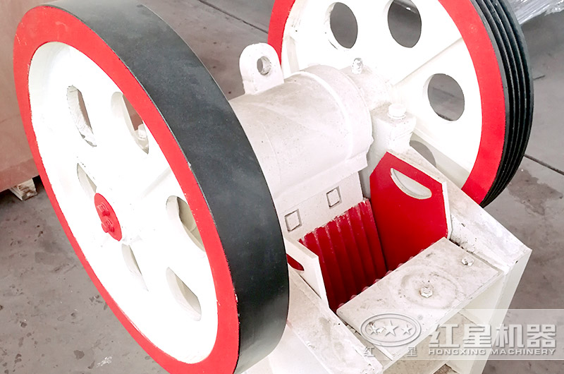 顎式破碎機(jī)細(xì)節(jié)展示