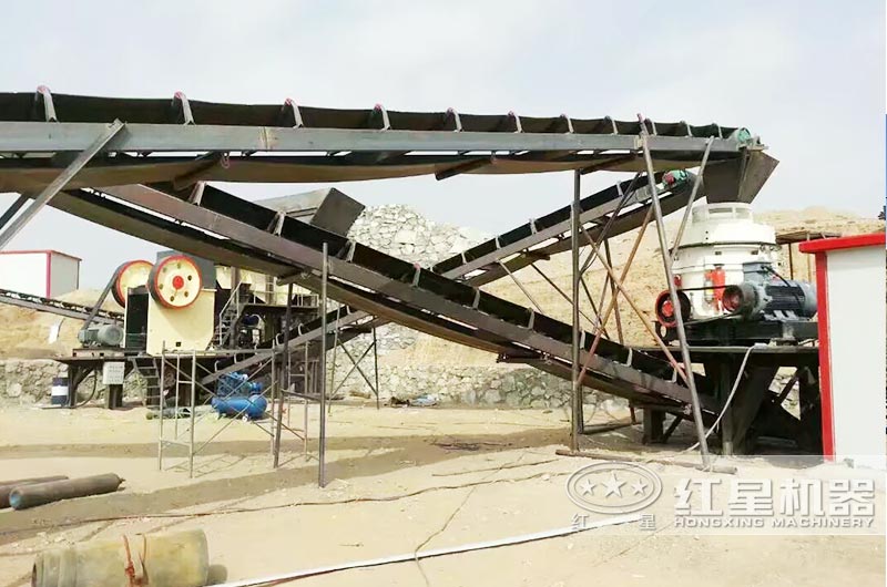 公路碎石生產(chǎn)線現(xiàn)場 公路碎石生產(chǎn)線現(xiàn)場