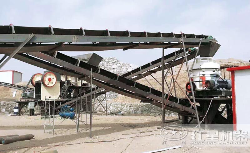 石頭粉碎機安裝中 石頭粉碎機安裝中