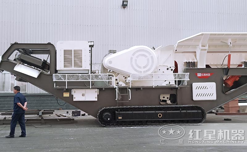 履帶式建筑垃圾破碎站可適合比較惡劣的場地