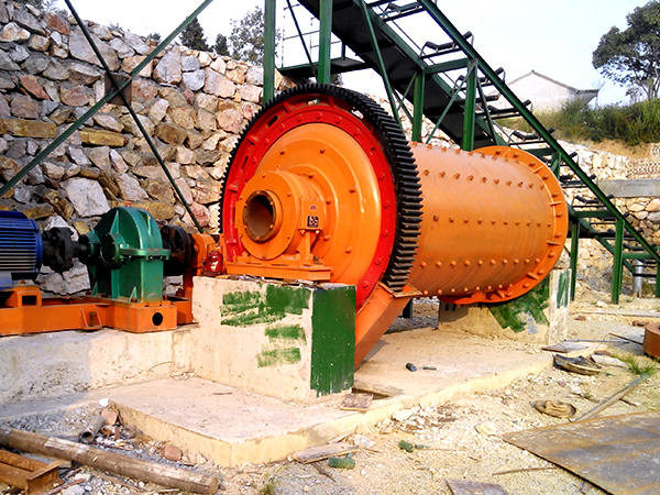 磨礦現(xiàn)場實拍 磨礦現(xiàn)場實拍