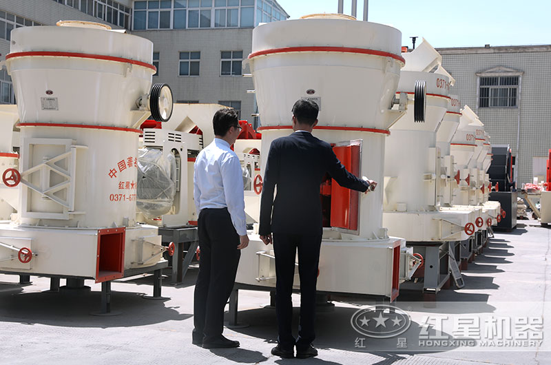 用戶來廠參觀,技術人員一對一講解 用戶來廠參觀,技術人員一對一講解