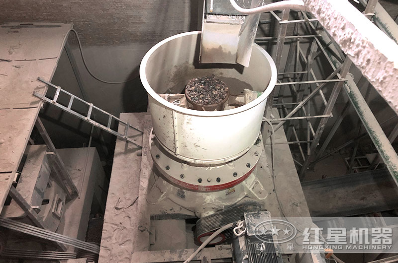 河北單缸圓錐破現(xiàn)場(chǎng)