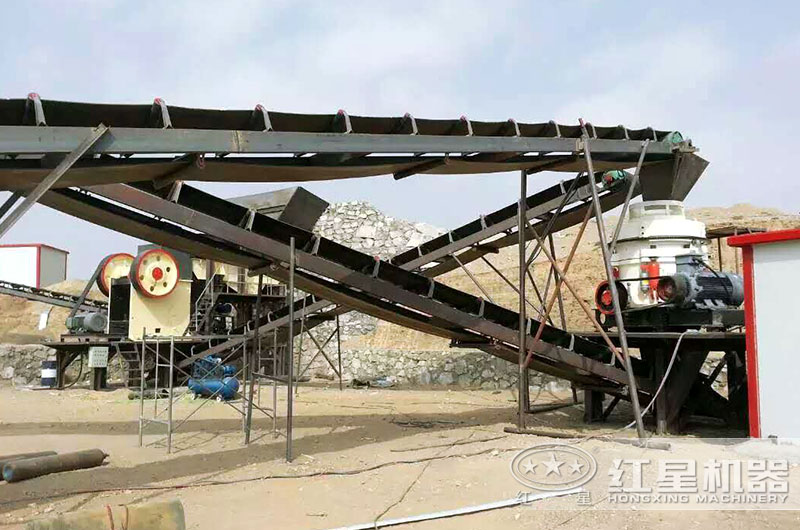 四川工業(yè)破碎機生產(chǎn)線現(xiàn)場 四川工業(yè)破碎機生產(chǎn)線現(xiàn)場