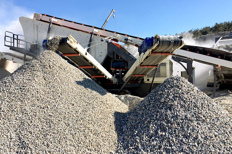 履帶移動篩沙機出料高清圖