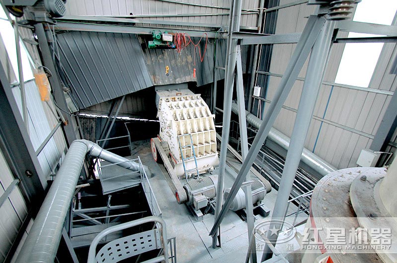 箱式破碎機現場生產中 箱式破碎機現場生產中