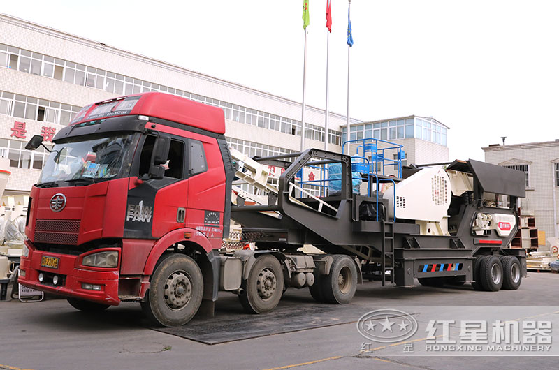 水泥塊粉碎機設(shè)備發(fā)貨現(xiàn)場 水泥塊粉碎機設(shè)備發(fā)貨現(xiàn)場