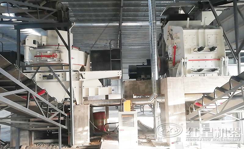 破碎制砂現(xiàn)場