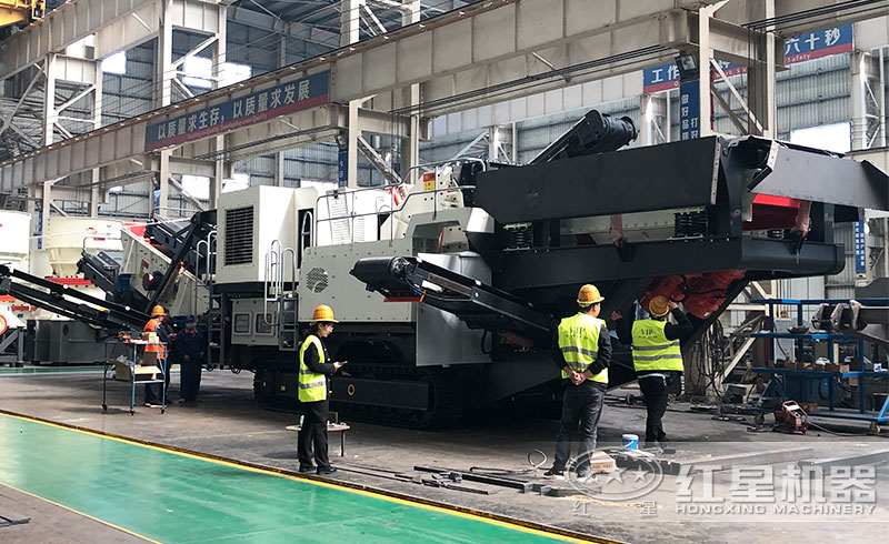 履帶振動篩用戶考察