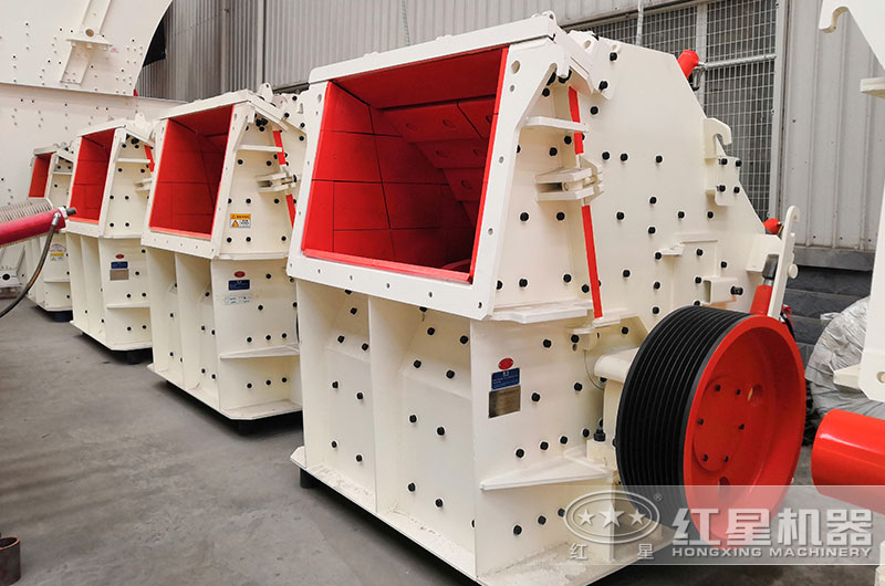 反擊式破碎機(jī)圖片 反擊式破碎機(jī)圖片