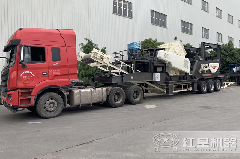 移動式破碎站發(fā)貨 移動式破碎站發(fā)貨