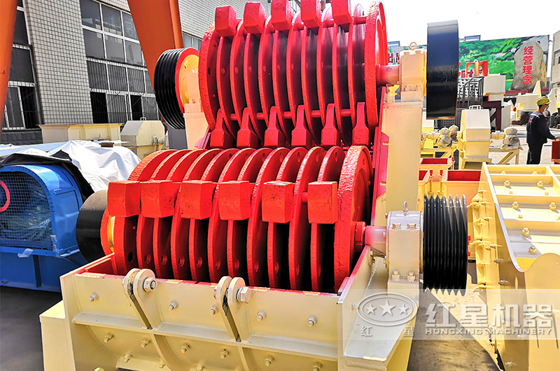 紅星機器雙級粉碎機內部實拍