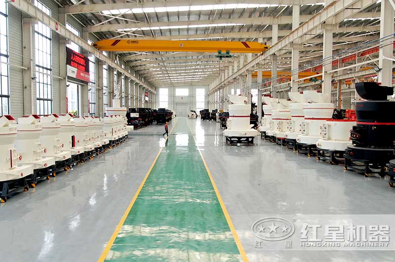 左側(cè)一列小型磨粉機 左側(cè)一列小型磨粉機