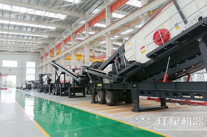 紅星機(jī)器移動(dòng)式煤泥粉碎機(jī)車間