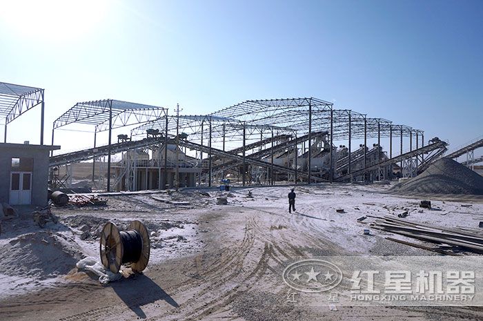 正在開辦生產中的石子廠