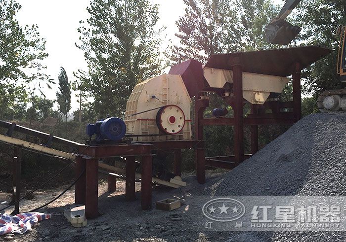 錘式破碎機(jī) 錘式破碎機(jī)