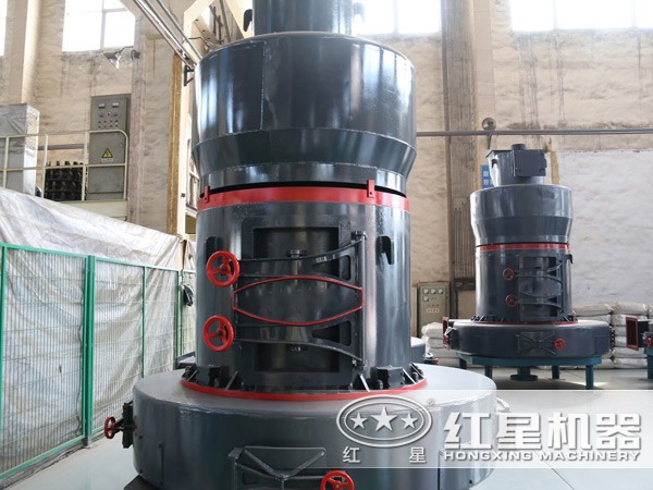 輝綠巖雷蒙磨粉機多少錢一臺？