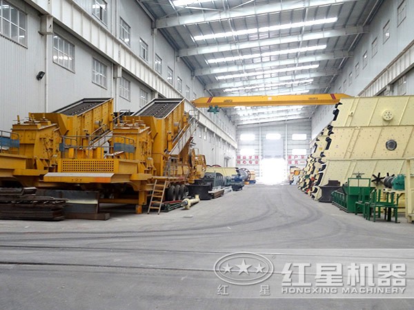 鵝卵石車載破碎機生產車間