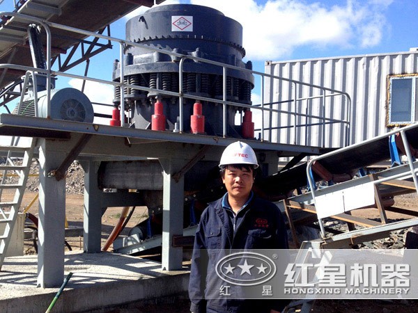 30tph彈簧圓錐破現場作業圖