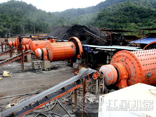 鋼渣磨粉+選鐵現(xiàn)場 鋼渣磨粉+選鐵現(xiàn)場