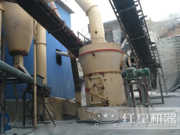 5R立式磨粉機現(xiàn)場作業(yè)圖 5R立式磨粉機現(xiàn)場作業(yè)圖