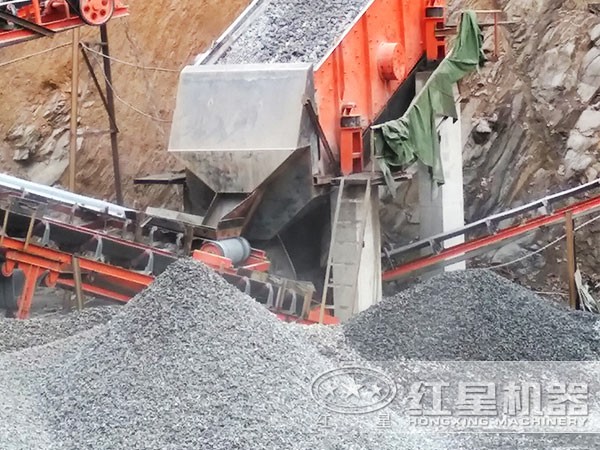 石子破碎生產現場 石子破碎生產現場