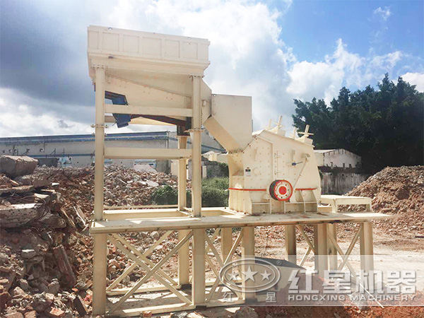 1214反擊碎石機_砸石機現場圖 1214反擊碎石機_砸石機現場圖