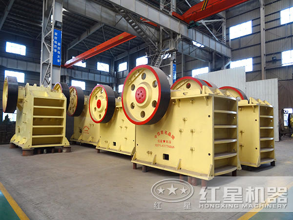 顎式破碎機(鄂破)的生產車間 顎式破碎機(鄂破)的生產車間