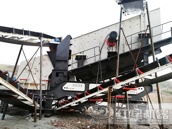 670t/h砂石HD反擊碎石機_破碎機現場作業圖