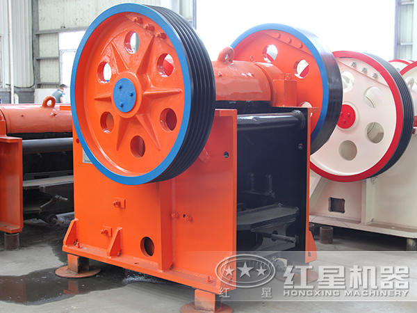 PE-150×250顎式破碎機(jī)