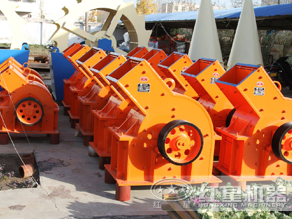 PcΦ400×300錘式破碎機(jī)