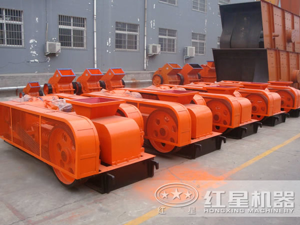 老式雙齒輥破碎機 老式雙齒輥破碎機