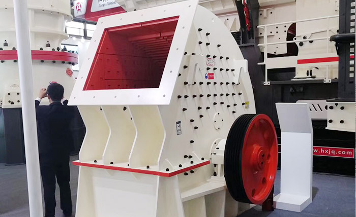 PCZ型錘式整形破碎機 PCZ型錘式整形破碎機