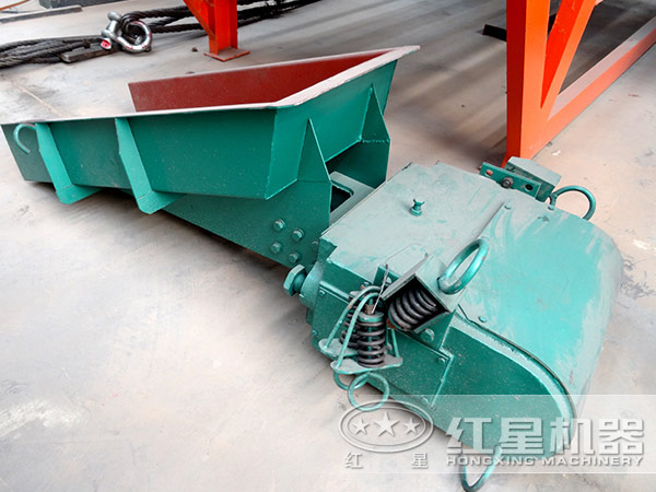 煤矸石電磁給料機(jī) 煤矸石電磁給料機(jī)