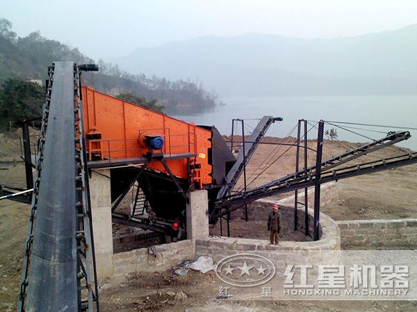 振動篩安裝現場