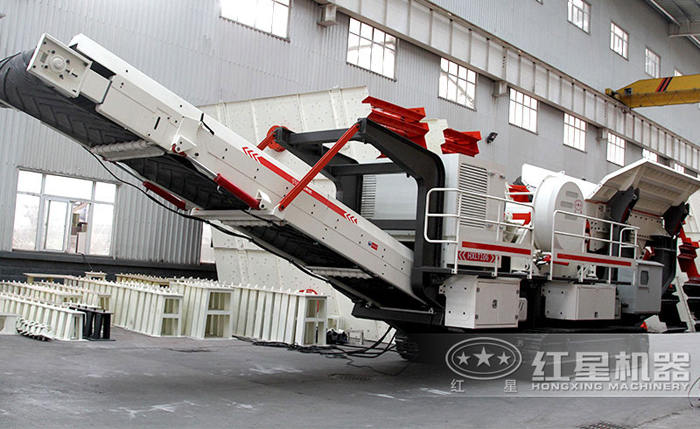 履帶移動(dòng)碎石機(jī)圖