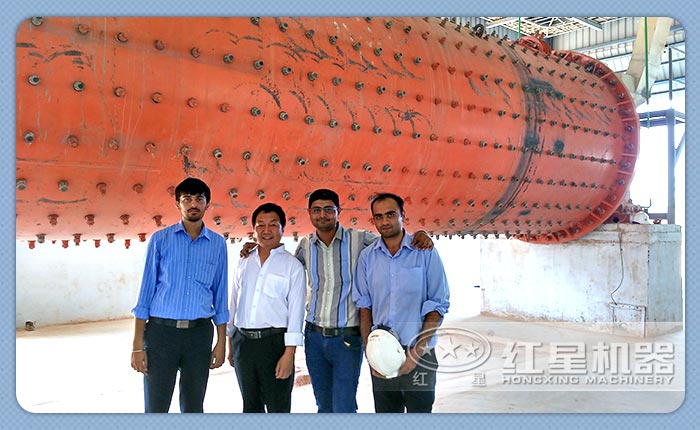 印度球磨機(jī)客戶現(xiàn)場