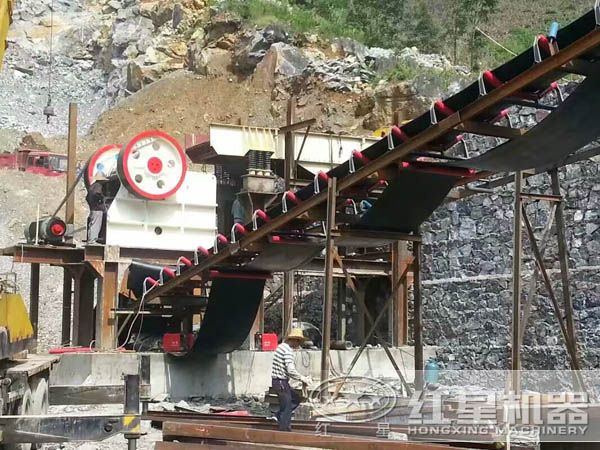 大理石破碎現(xiàn)場(chǎng) 大理石破碎現(xiàn)場(chǎng)