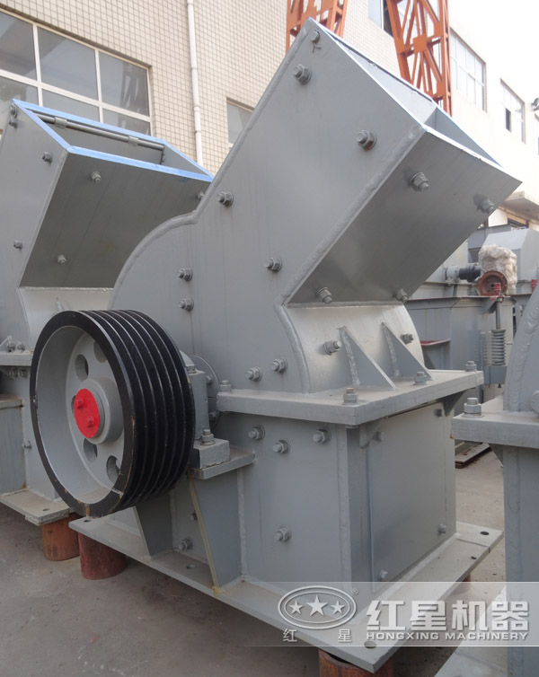 時產30噸的錘式破碎機