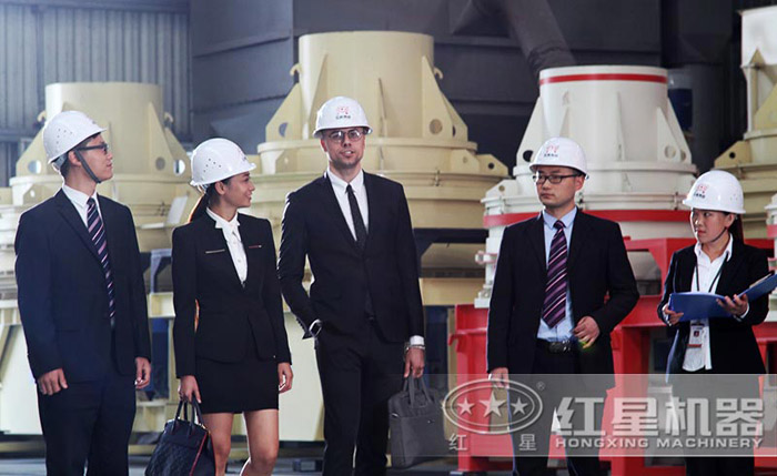 國外用戶前來實地考察